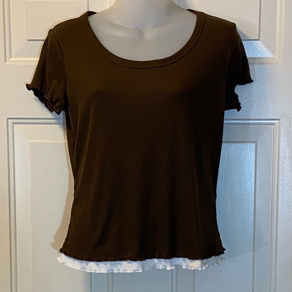 10/$30 Electric Behavior Brown Ruffle Hem Women's Top Size M